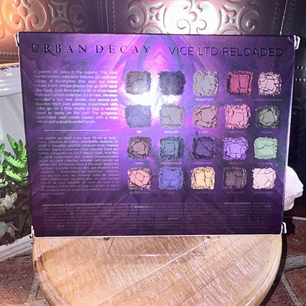 Urban Decay Vice LTD Reloaded Eyeshadow Palette - Picture 2 of 10